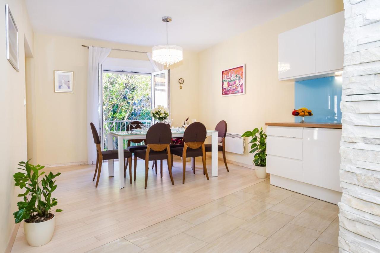 Exclusive Center Apartments Zara Esterno foto