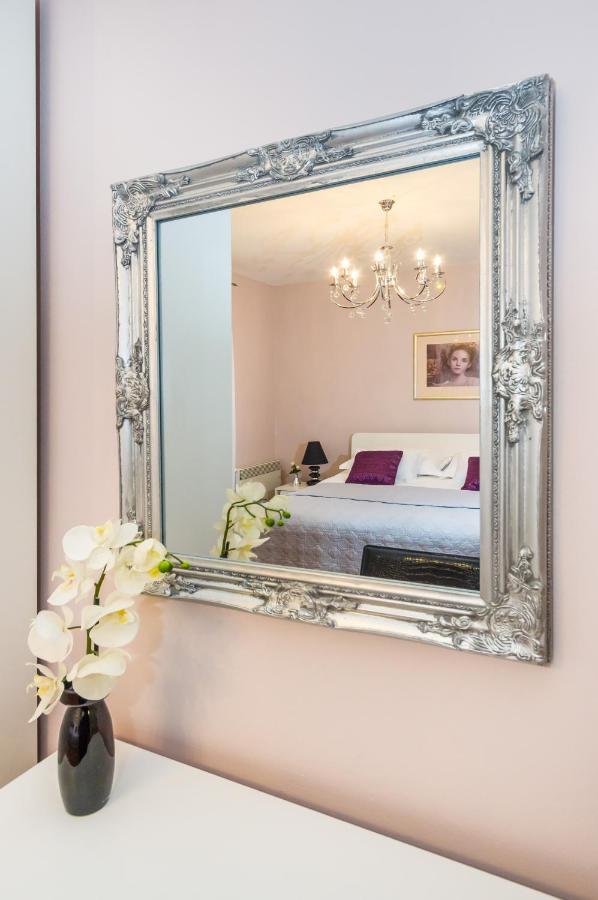 Exclusive Center Apartments Zara Esterno foto