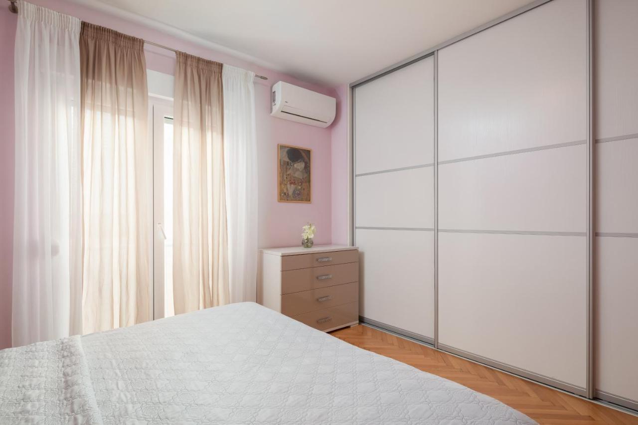 Exclusive Center Apartments Zara Esterno foto
