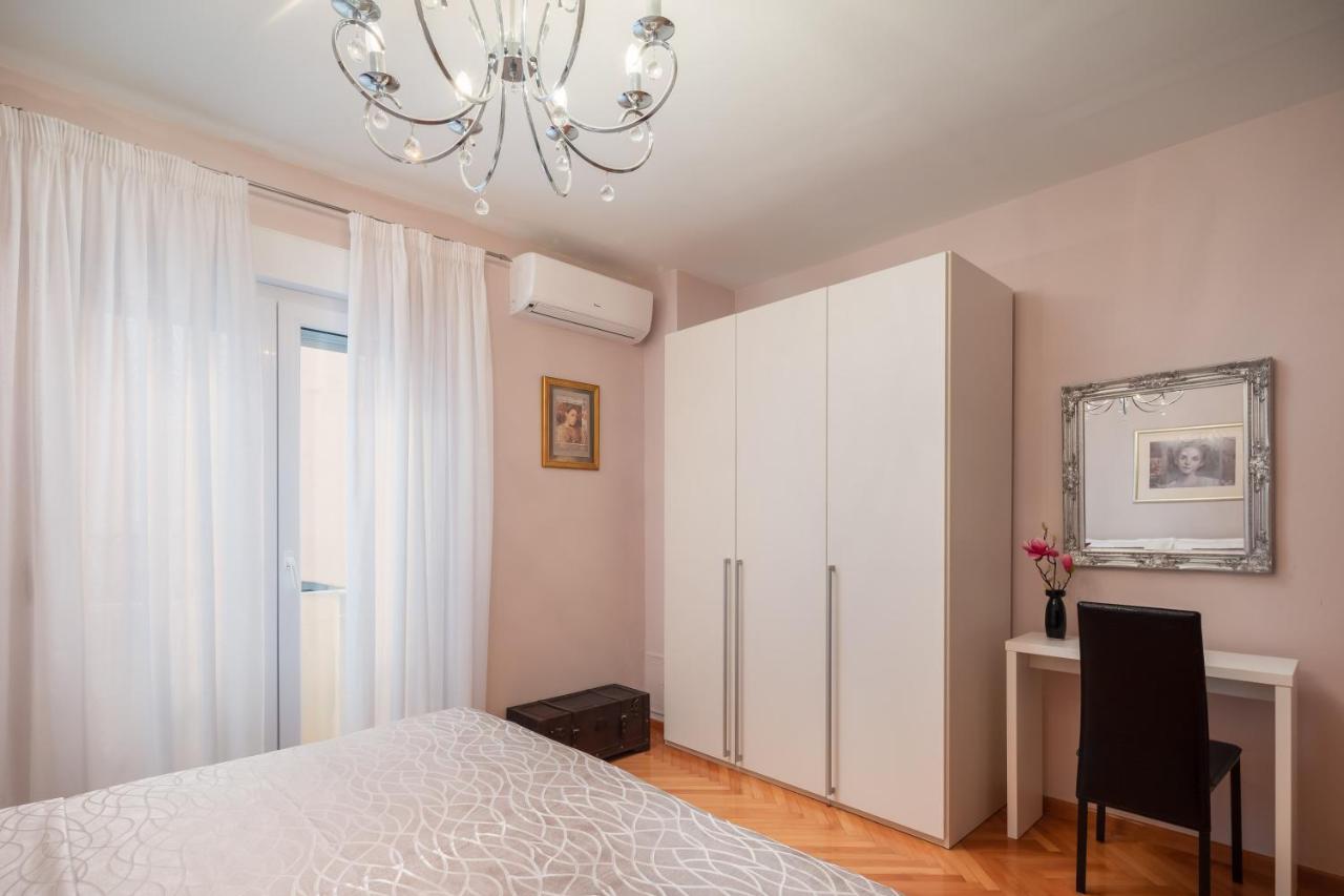 Exclusive Center Apartments Zara Esterno foto
