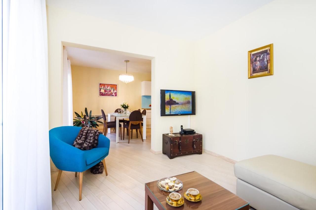 Exclusive Center Apartments Zara Esterno foto